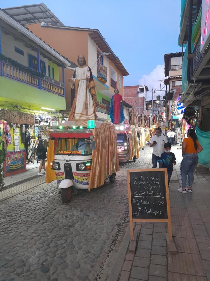 غواتابيه El Paraiso Paisa 5 Minutos Del Malecon Parqueadero Privado A المظهر الخارجي الصورة